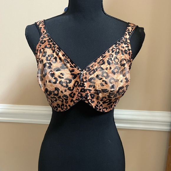 Wacoal Other - Wacoal Leopard Print Women's Bra